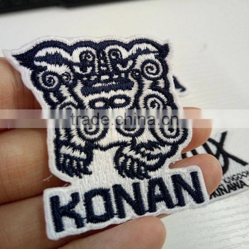 2017 factory custom high quality embroidery blank patches for clothing