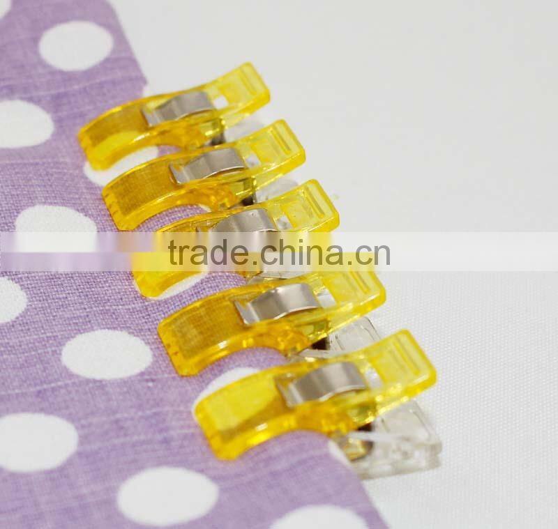 Quilt wonder clips with jar packing