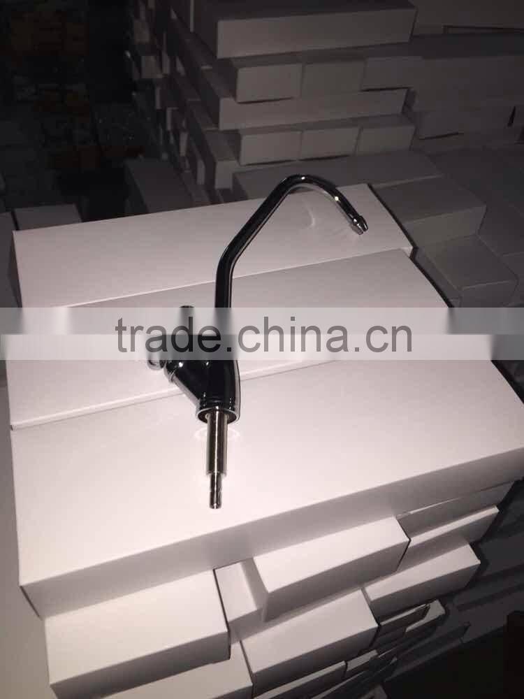 Faucet mounted water filter