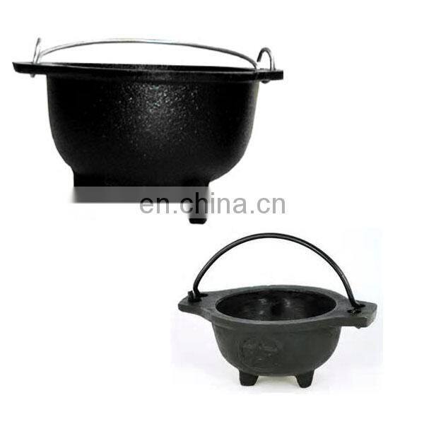 Cast iron cauldron stock pot cookware