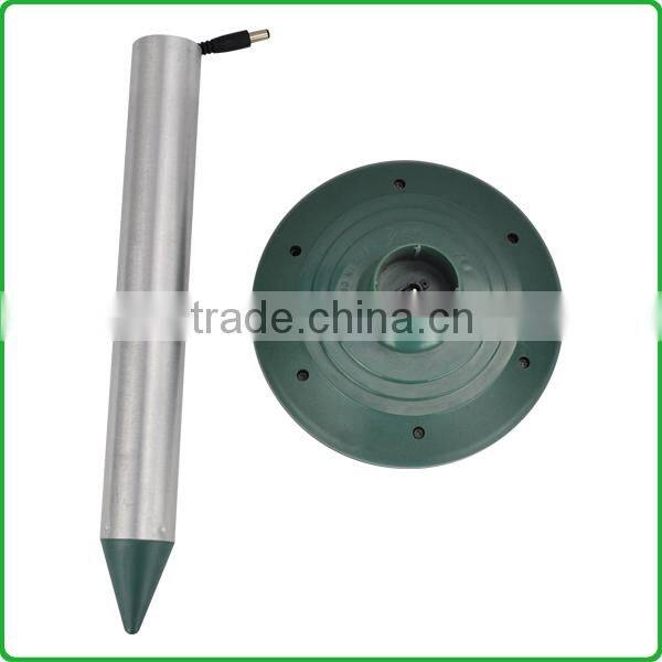 solar ultrasonic powered pest repeller