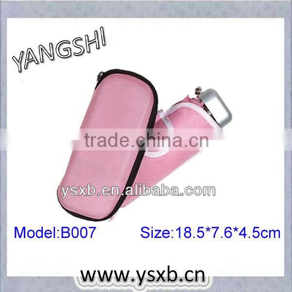 Carrying glass case with elaborate handwork