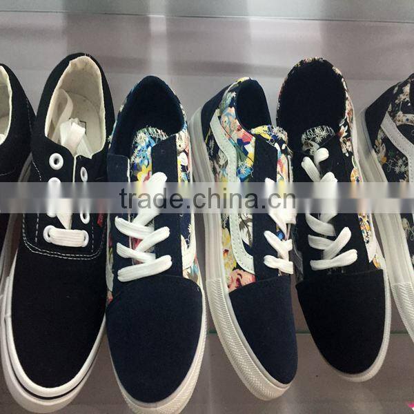 Trade Assurance Wholesale stock low price men canvas shoes high quality $1.5 dollar shoes