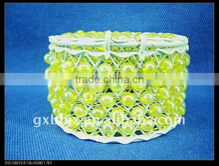 Green pearl round wire stackable storage bin with lid