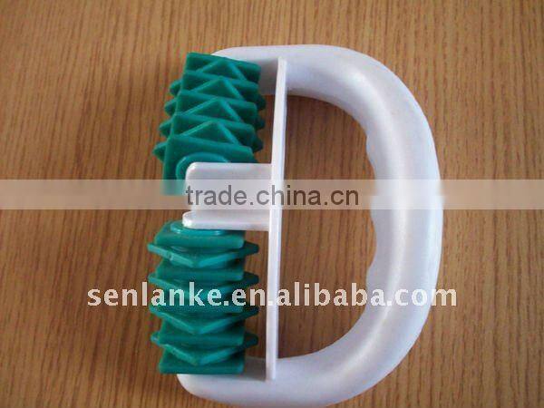 2014 hot plastic roller massager/push fat plastic massager