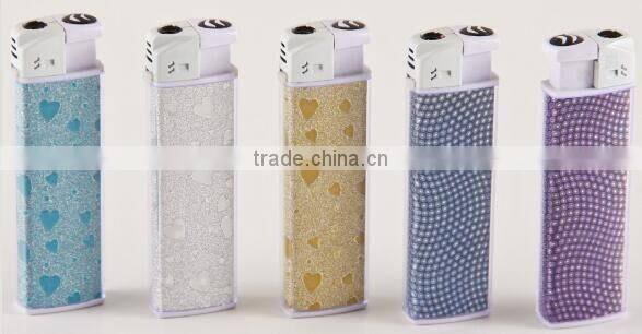 Lable pictures in shell white body lighter plastic lighter cheap lighter