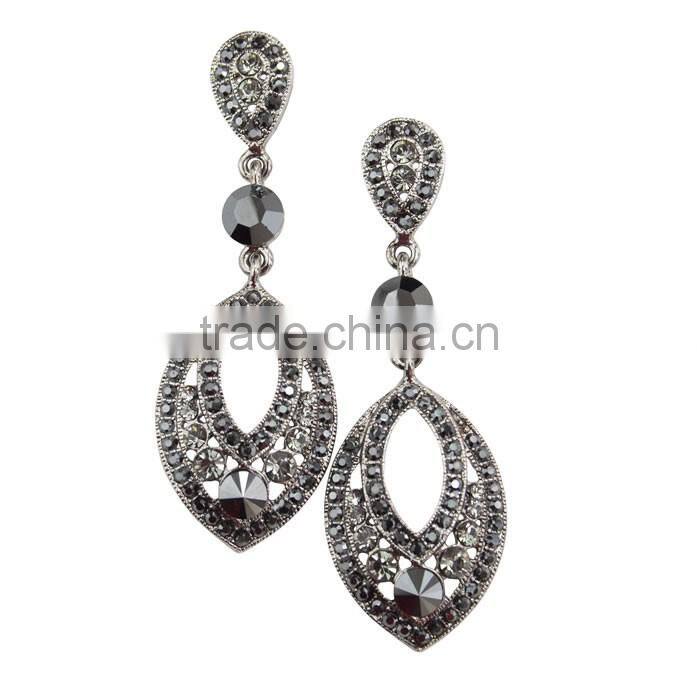 Dongzhou manufacturer black crystal rhinestone beads in themed jewelry pendants