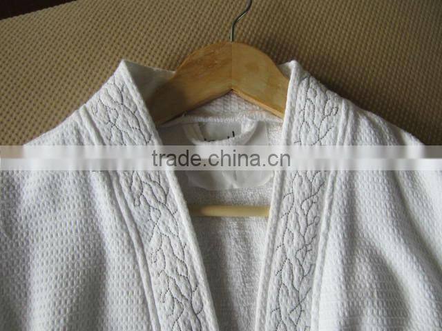 Microfiber embroidery kimono