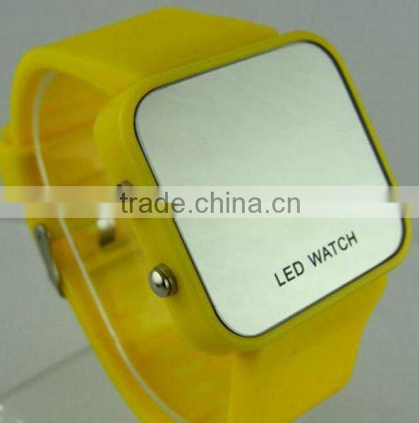 New design vogue silicone rubber nurse watch with various colors