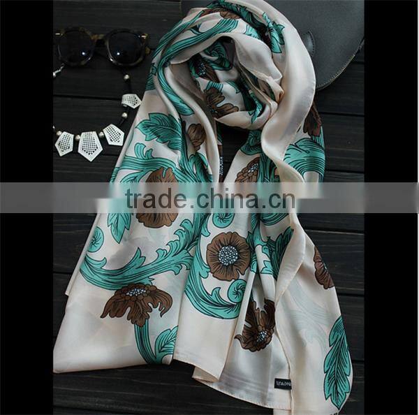 wholesale fashion women square neck silk scarf