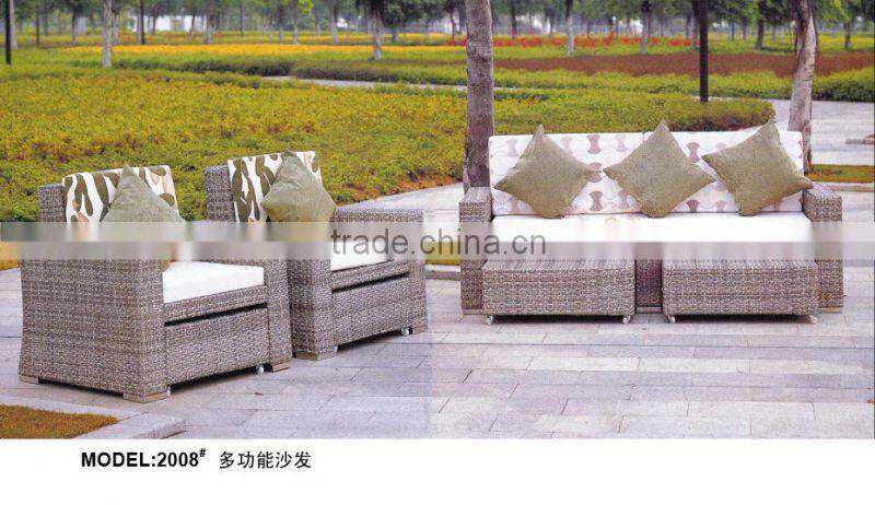 Outdoor rattan pool sunbed or beach bed