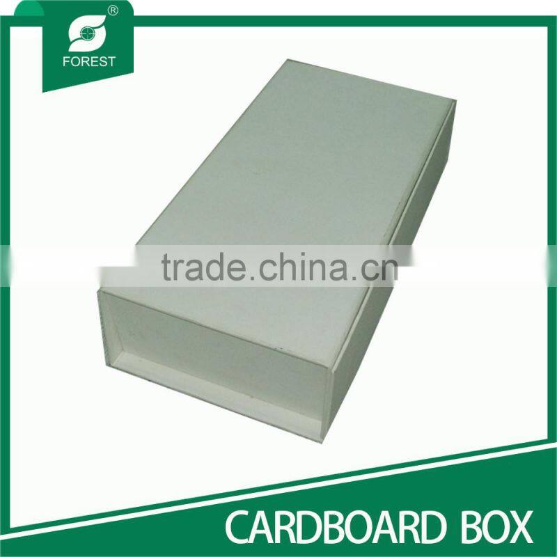 TRADE ASSURANCE CORRUGATED GABLE BOXES WITH HANDLE