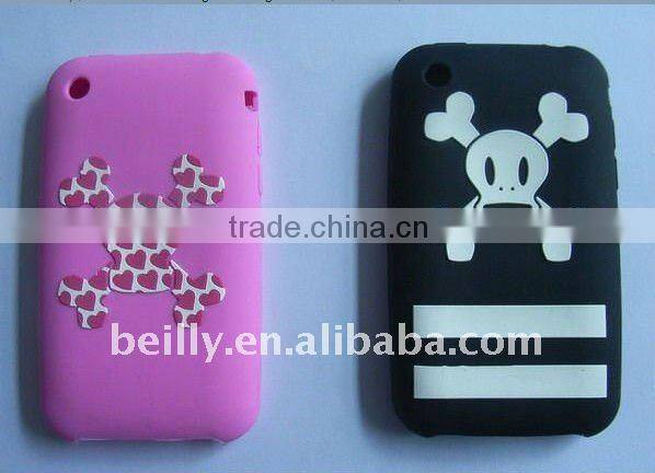 Cool Skull and bone Cartoon Design Silicone cell phone cases factory