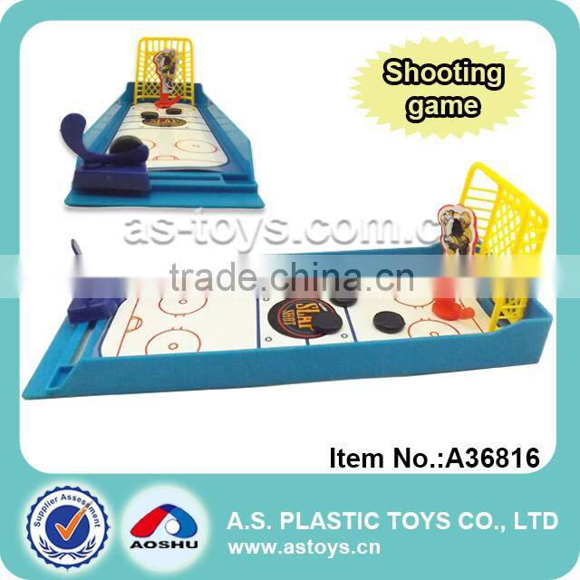 Plastic maze basketball shooting game