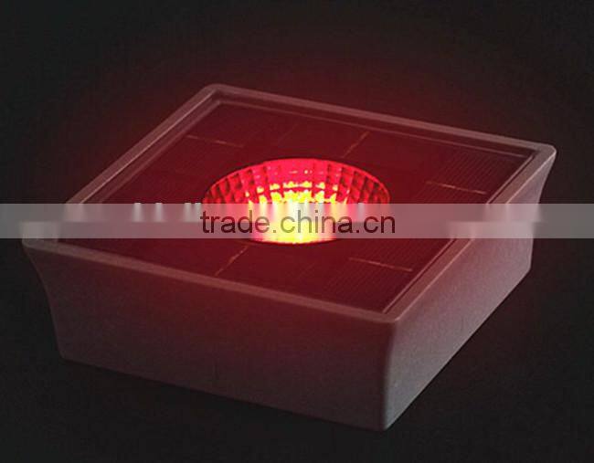 Cordless ground mounted solar paver light