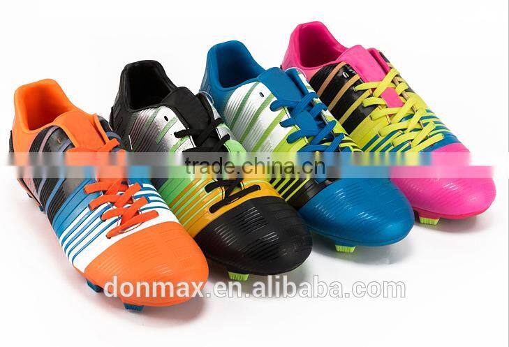 New style Colorful Outdoor Lightweight Popular TPU Football Boots Factory Turf Soccer Shoes For Hard Ground