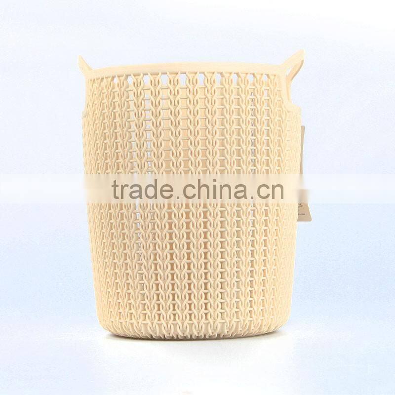 plastic laundry bucket for clothing and other articles of daily use