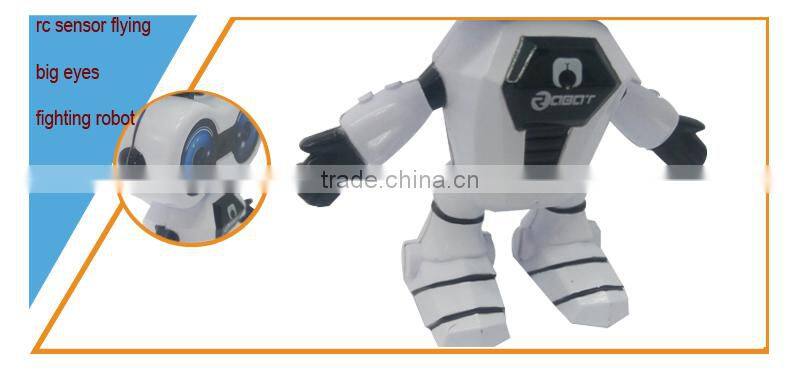 2015 China manufacture hot wholesale remote control fighting robot big eyes