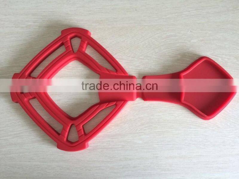 Wholesale food grade silicone trivet mat with spoon rest silicone pot mat