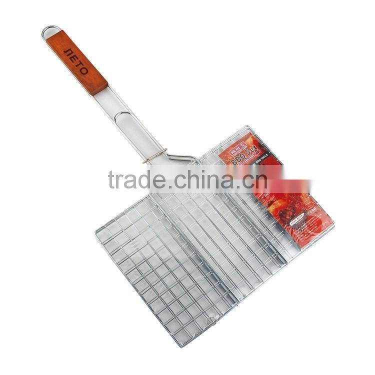 Round bbq grill rack with wooden handle