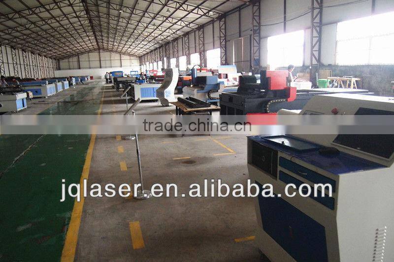 Couper chaussure en cuir/ Graver logo sur chaussure/ Frabriquer chaussures