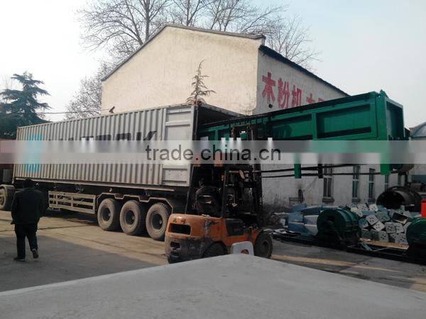 High capacity and peeling efficiency double roller wood log debarker with automatic discharge