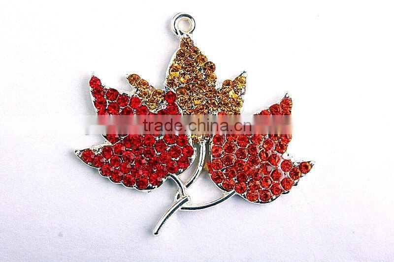 2016 Valentine's Day new design silver Zinc alloy fasion charm cake with heart Rhinestone Pendants For Chunky Necklace Making
