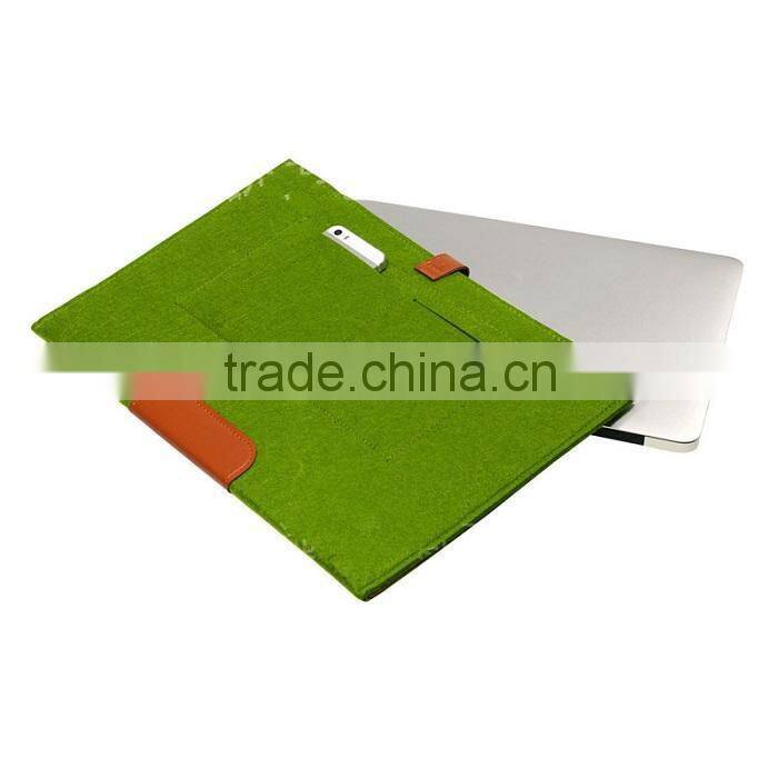 Green Color Felt Laptop Sleeve Button Close Notebook Bag For Protecting
