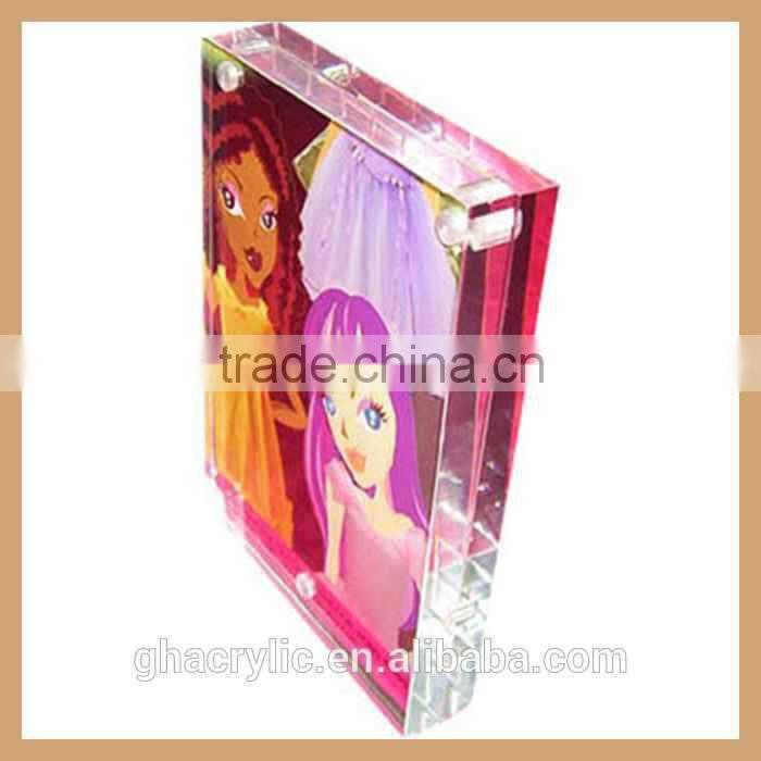 High quality acrylic magnetic photo frame,family picture frame for display