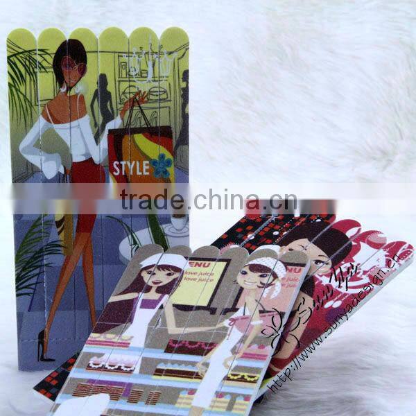 Mini matchbox nail file with assorted pattern