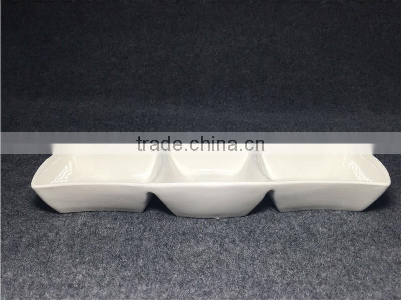 small ceramic boat shaped dishes