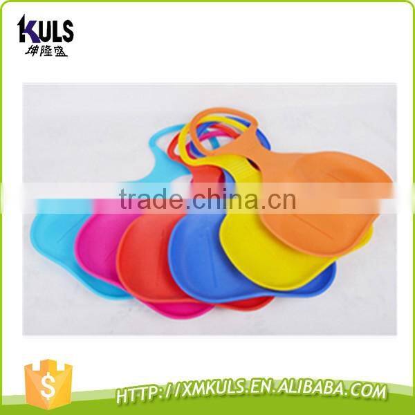 Russia market hot sale child kid adult winter sport outdoor entertainment plastic snow sled