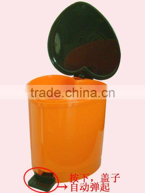 Heart-shaped Houseware Plastic Pedal Trash Bin