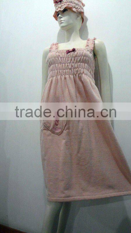 Skirt with shoulder-straps/Lady bathrobe