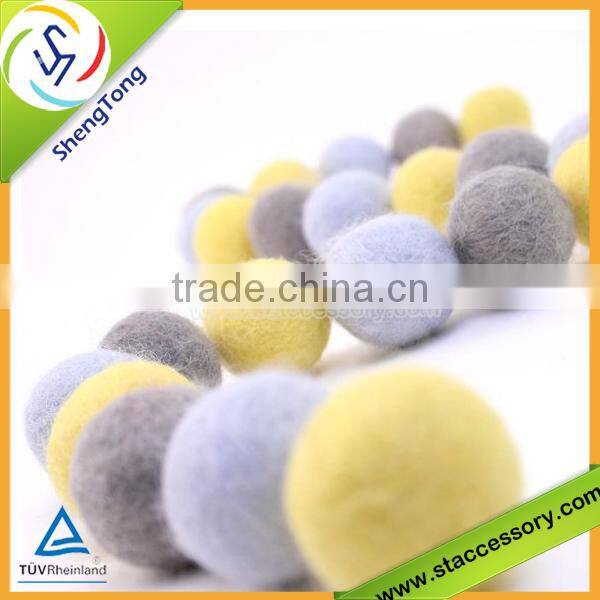 high quality wool felt ball/handmade felt balls/2cm felt balls