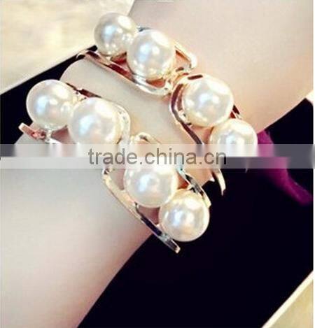 2017 hot sell wholesale Fashion jewelry pearl bracelet