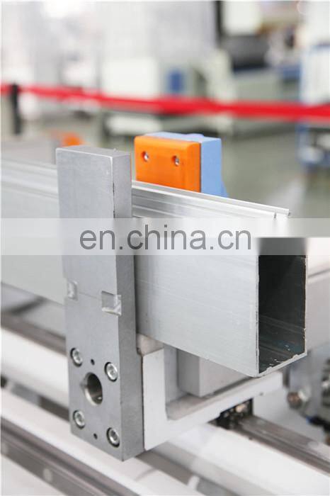 CNC Curtain Wall Auto Parts Milling Machining Center