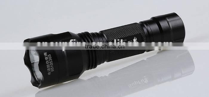 SupFire using 3*AAA battery or 18650 battery power style flashlight