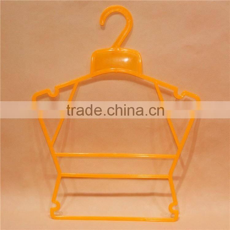 Colorful plastic kids suit hanger with low price