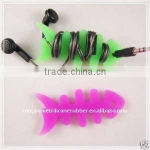 Silicone fish shape the headset bobbin winder