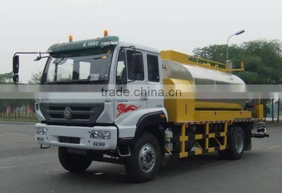 Road Construction Machine Automatic Asphalt /Bitumen Distributor Truck 6000L