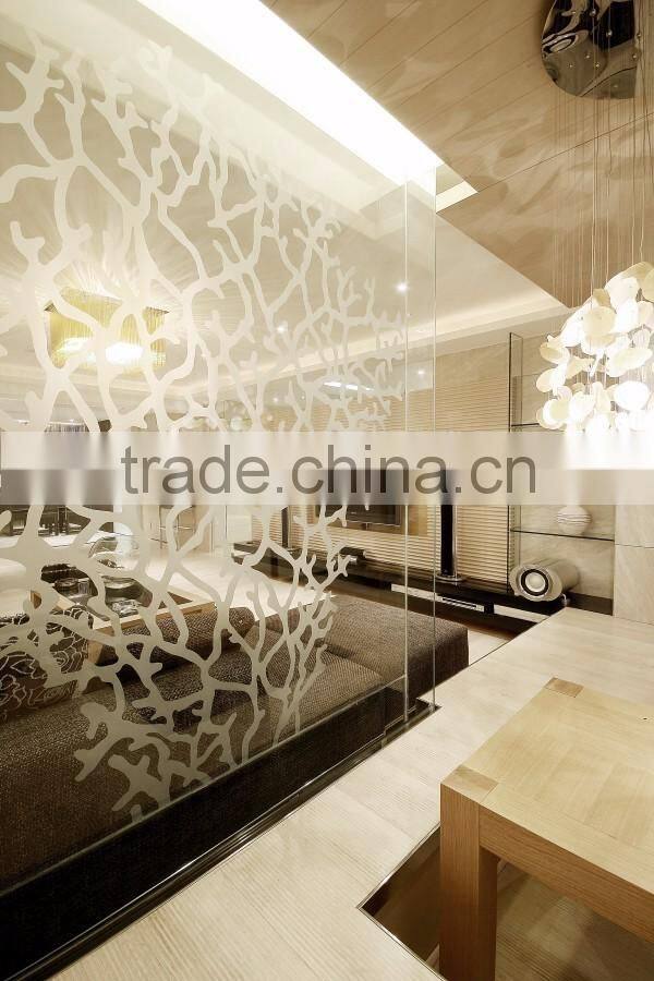 Living Room Float Glass Partition Design Liquid Glass Coating