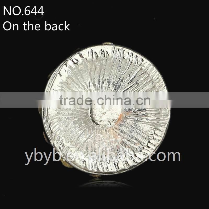 21mm Alloy rhinestone claw holder fashion pearl button garment accessories sweater embellished pearl button-644