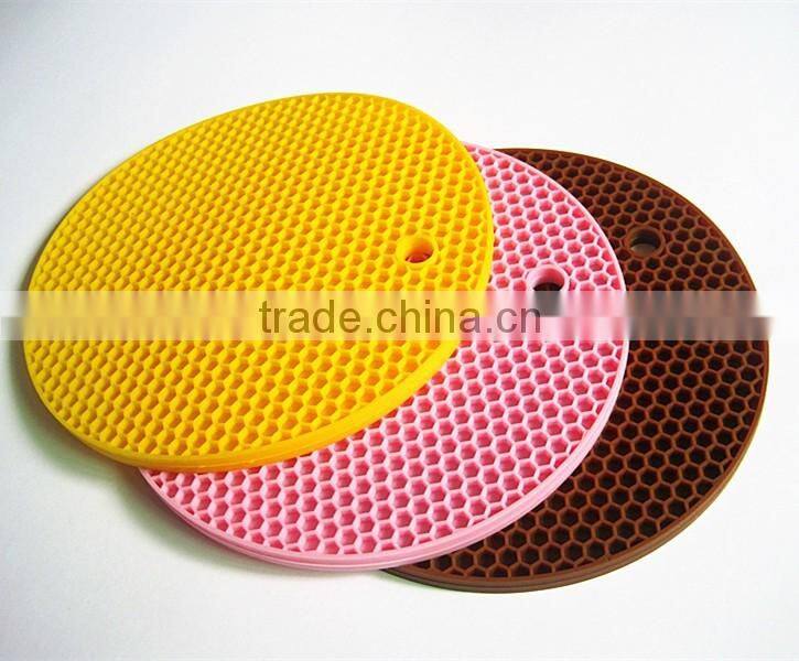 Wholesale FDA food grad round 18cm heat resistant silicone mat