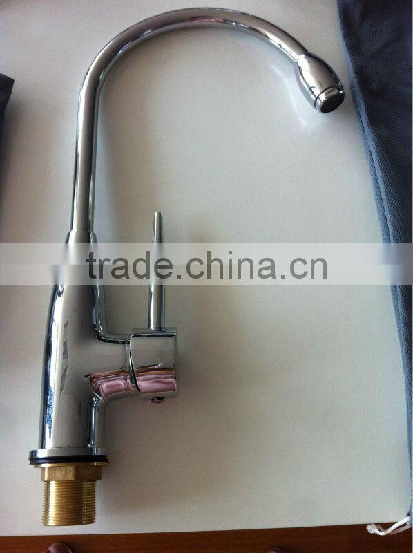 new type of long neck kitchen faucet
