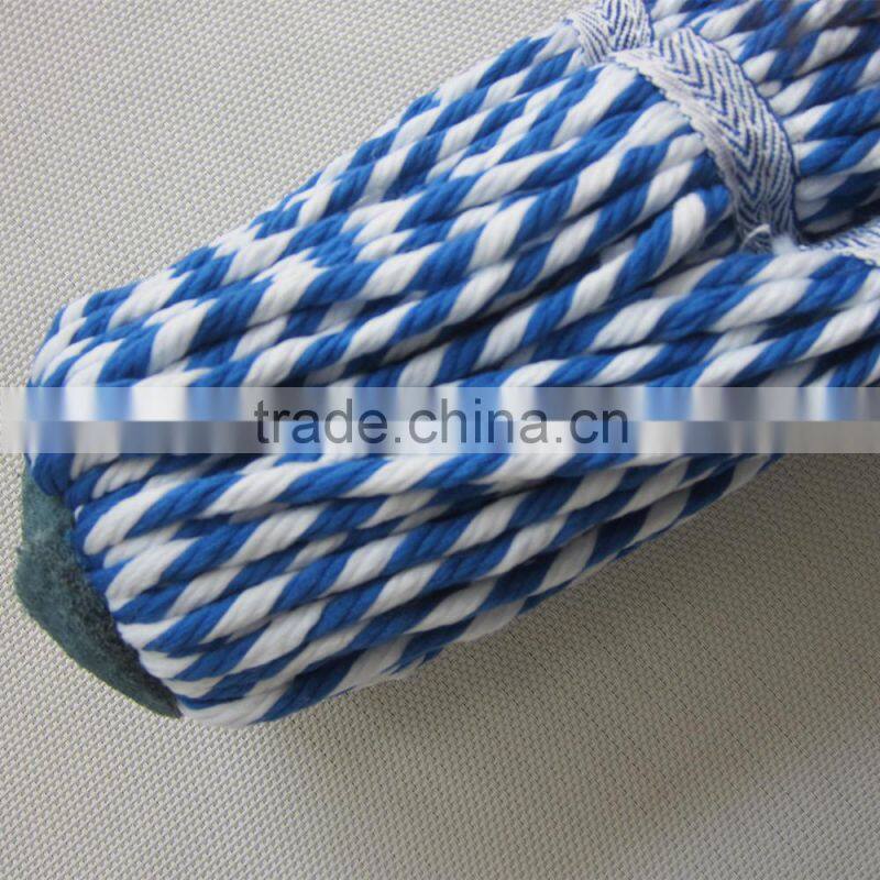 Microfiber Cleaning Mop With Microfiber Mop Head To Easily Clean Floor