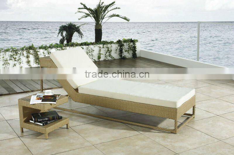 outdoor leisure sun loungers bed