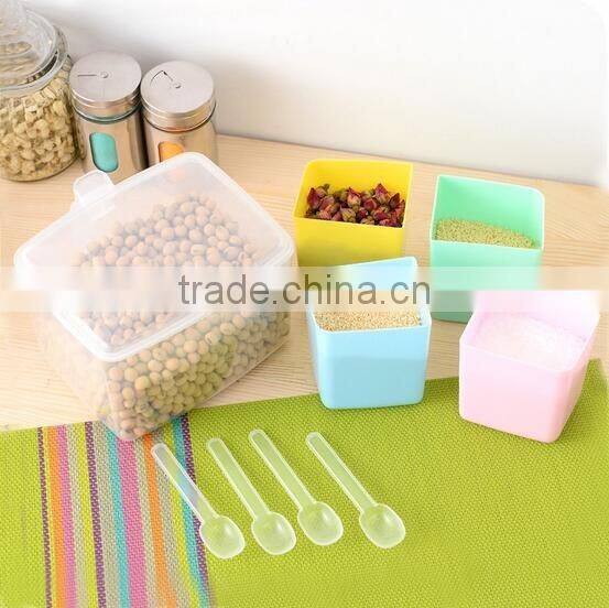wholesale 4 cases plastic spice bottles wholesale seasoning bottle spice box with spoon