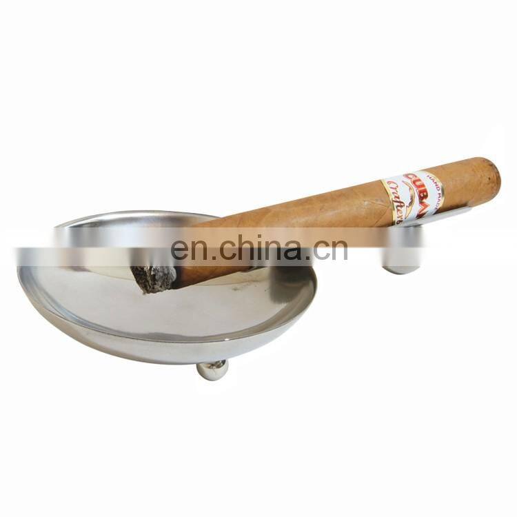 Hot sale turtle shape crystal glass silicone ashtray