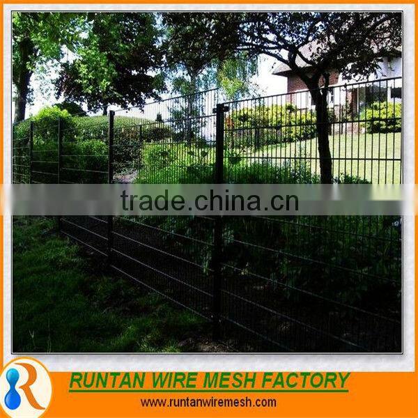 2014 Factory galvanized and power coated Double wire fence (Professional ,Since 1989 )